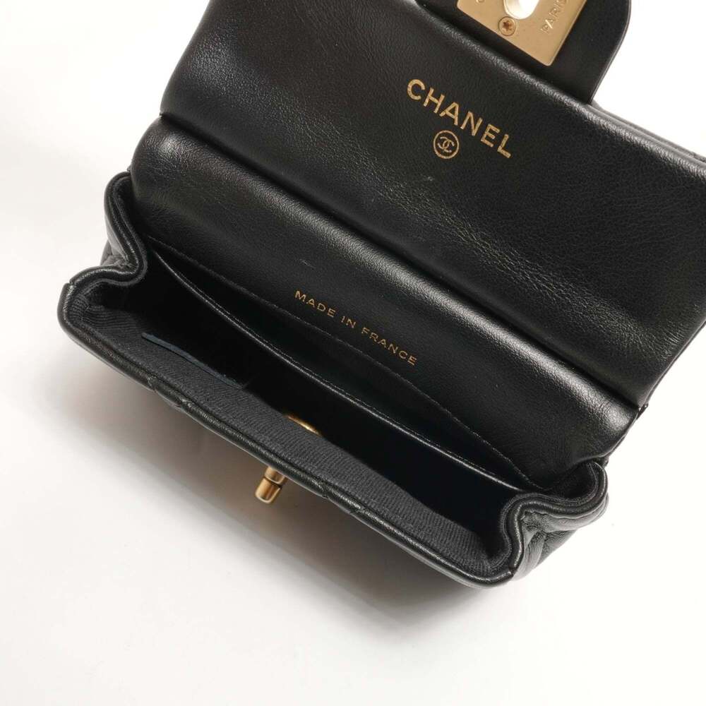 CHANEL Authentic Black Wallet - Picture 12 of 15